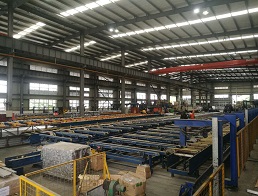 Planta de producción de extrusiones de aluminio.